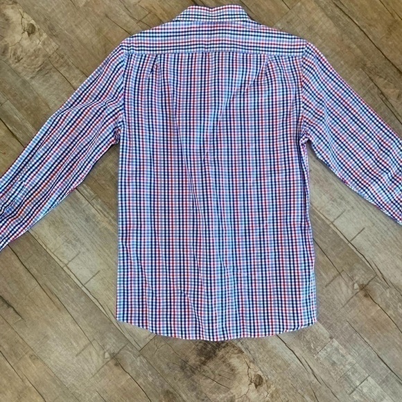 Men's Plaid Tommy Hilfiger Button Down Dress Shirt - Picture 6 of 8
